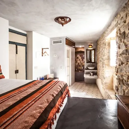 The - Adults Recommended Riad Tarifa